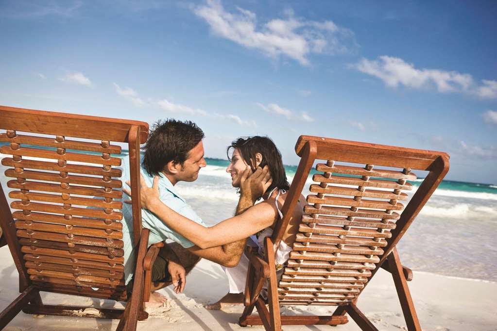 Doubletree By Hilton Atlantic Beach Oceanfront Natur bild